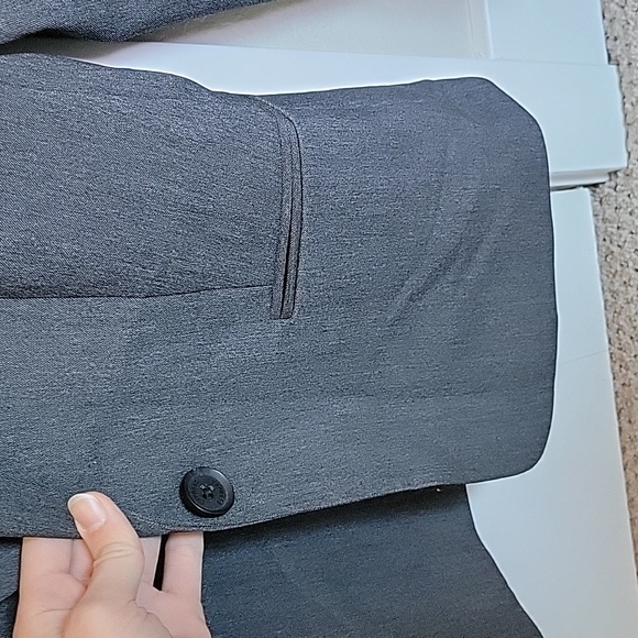 Express Women's Suit Jacket in Gray - size 4 - Picture 6 of 8